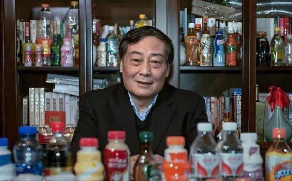 易多投资 宗庆后的三个异母生子女与宗馥莉宫斗，娃哈哈该何去何从？